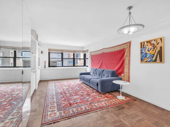 11 East 87th Street image 4 of 9