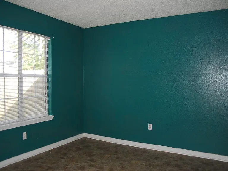 14486 Williamsburg Dr — Photo 5