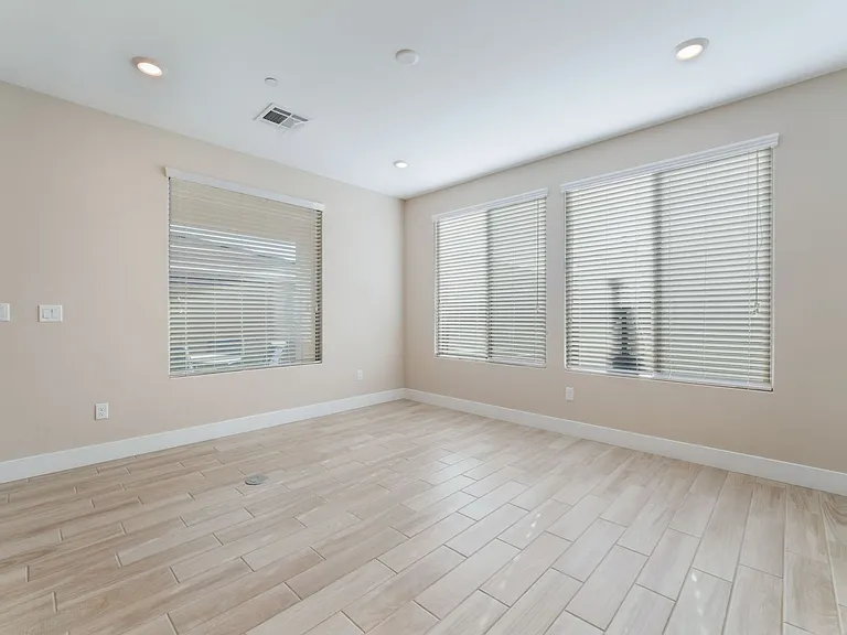 9601 Jadeite Ln — Photo 5