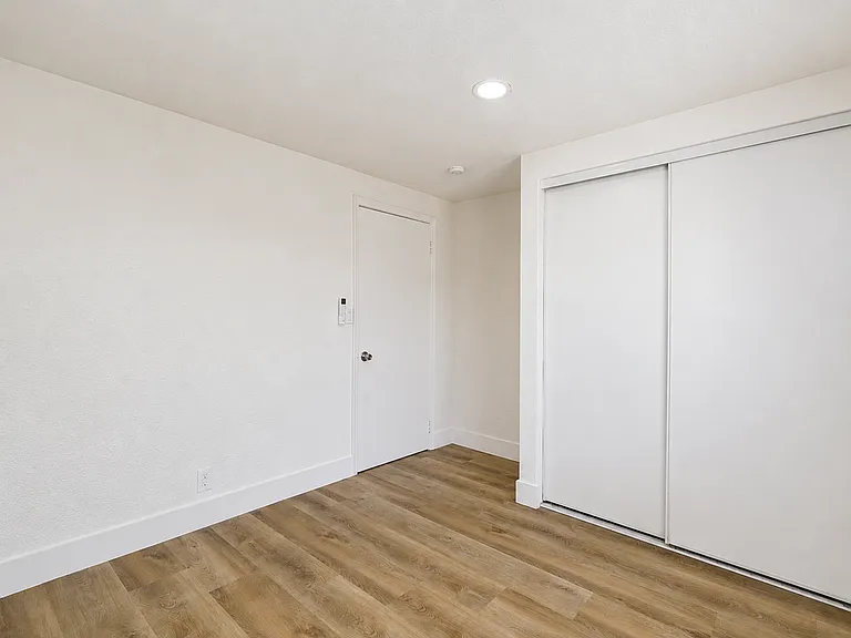 7752 Janet Ave — Photo 12