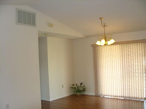 4th image of 41 N 20th St APT 26