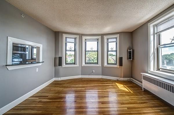 1st image of 285 Lynn Shore Dr APT 712