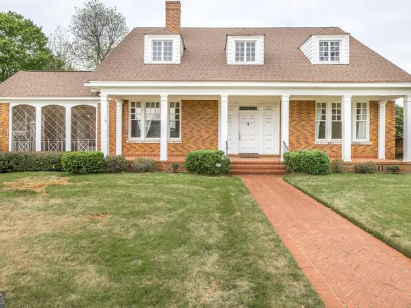 62 Indian Springs Dr, Forsyth, GA 31029