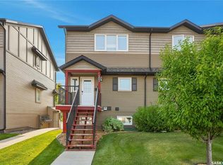 110 Shillington Cres #202, Saskatoon, SK S7M3Z8