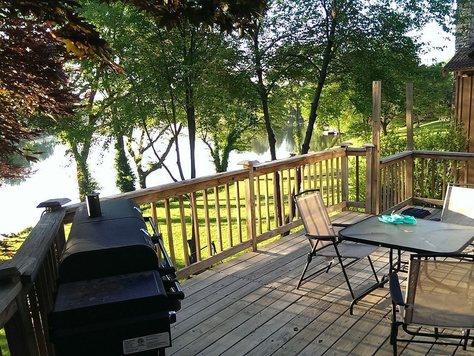 1st image of 6821 Lakeshore Dr