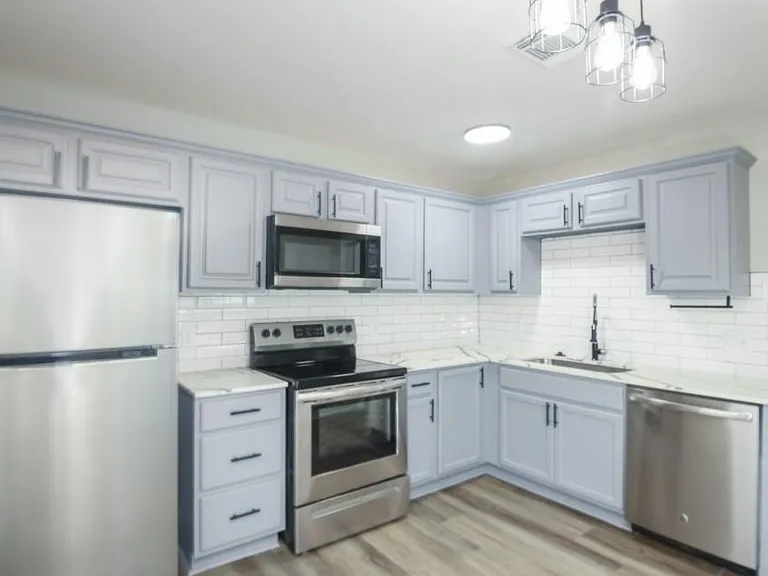 42 Hunters Creek Dr — Photo 21