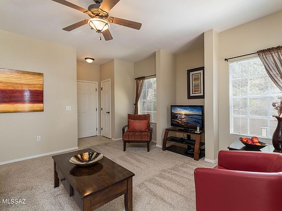 3rd image of 1500 E Pusch Wilderness Dr Unit 14105