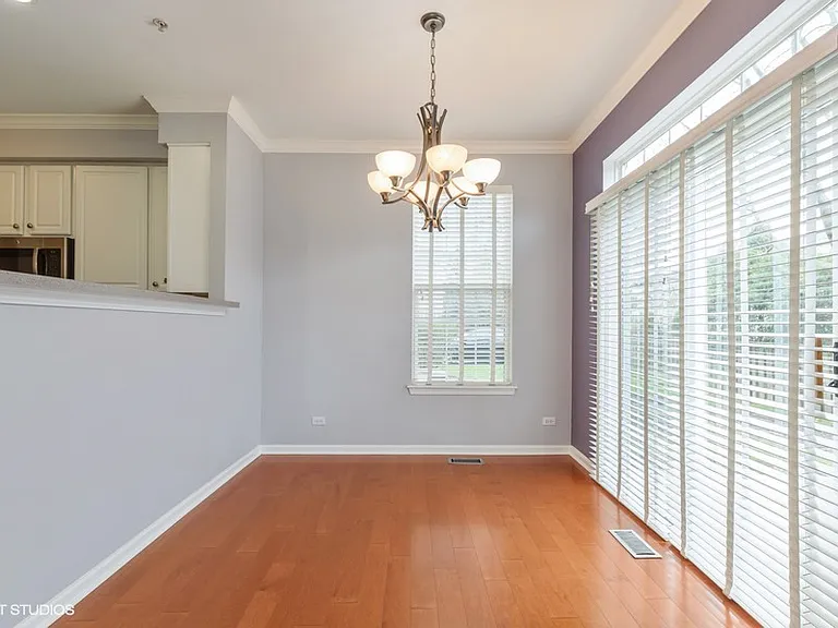 2716 N Greenwood Ave — Photo 5