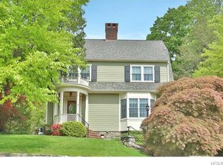75 Great Oak Ln, Pleasantville, NY 10570