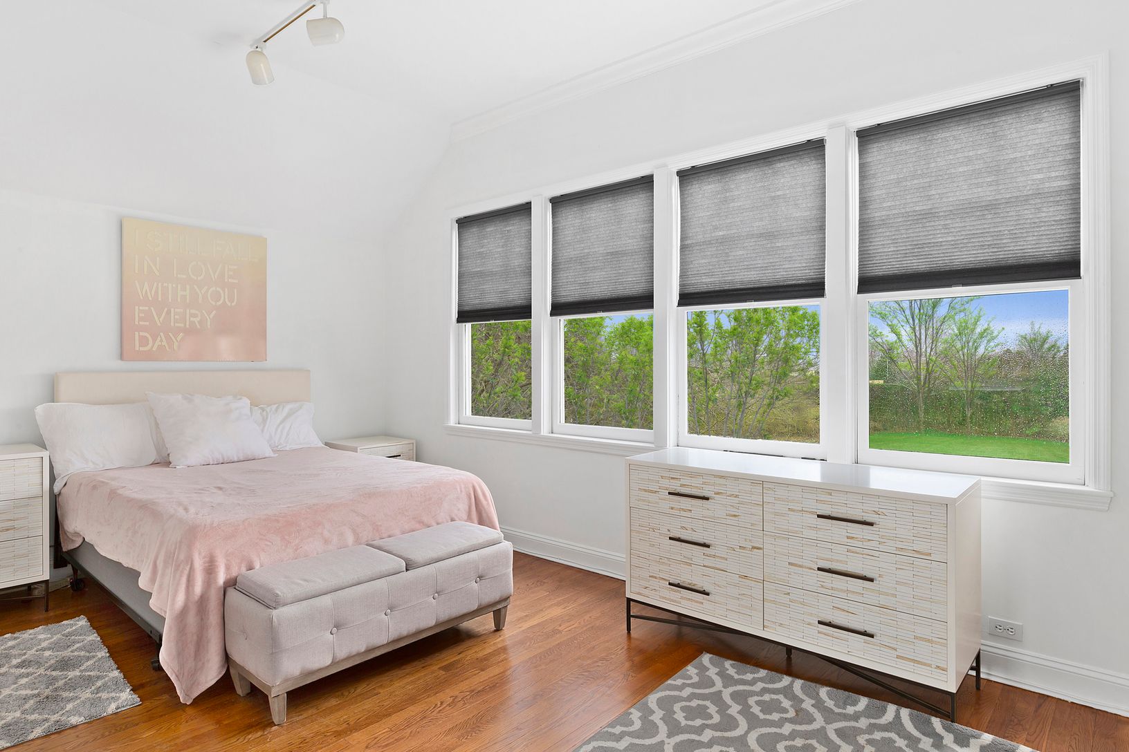  Bedroom with Farm View