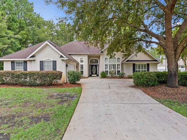 203 Cumberland Dr, Kingsland, GA 31548