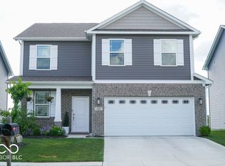 2804 Pointe Club Rd, Indianapolis, IN 46229