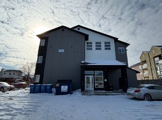 226 Grassie Blvd #5, Winnipeg, MB R2G2L6