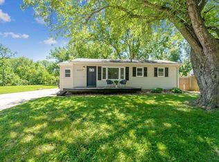 3029 Cottonwood Ln, Cedar Falls, IA
