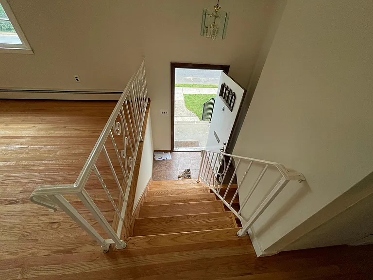 1533 Saint Georges Ave #2 — Photo 13