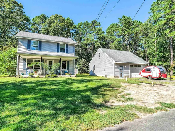 13 Henderson Ave, Egg Harbor City, NJ 08215