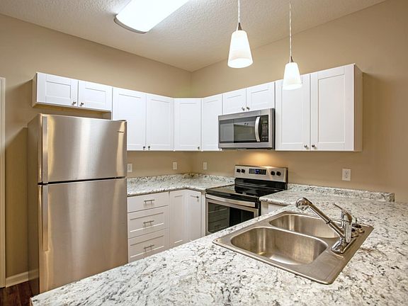 4th image of 4130 Barrington Dr