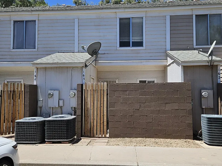 1600 N Saba St #163 — Photo 19