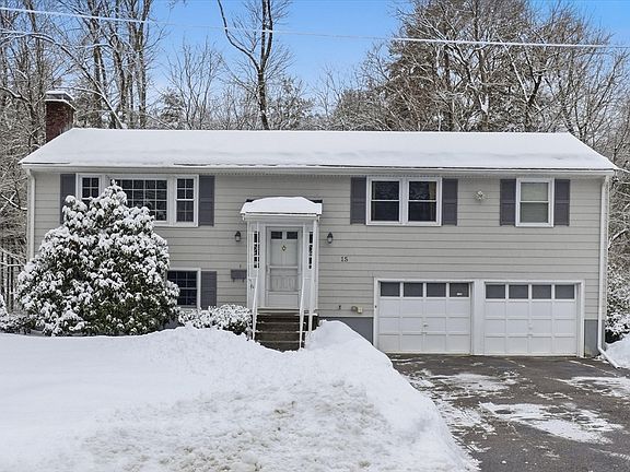 2nd image of 15 Woodmere Rd