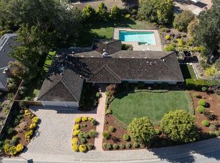 135 Rockridge Rd, Hillsborough, CA 94010