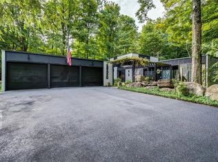 122 Fireside Ln, Camillus, NY 13031