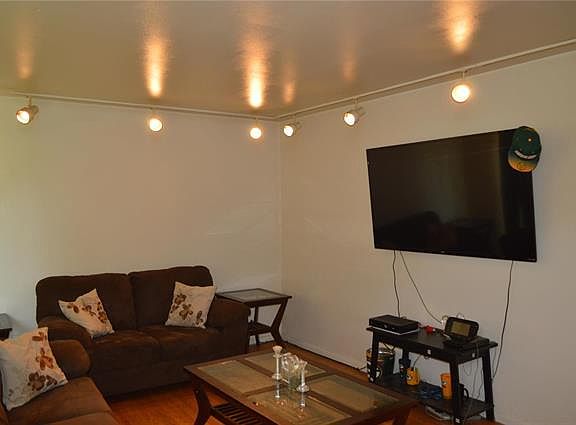 5th image of 9632 Glen Owen Dr