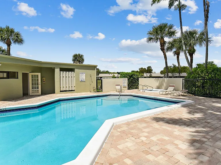 6463 La Costa Dr #201 — Photo 29