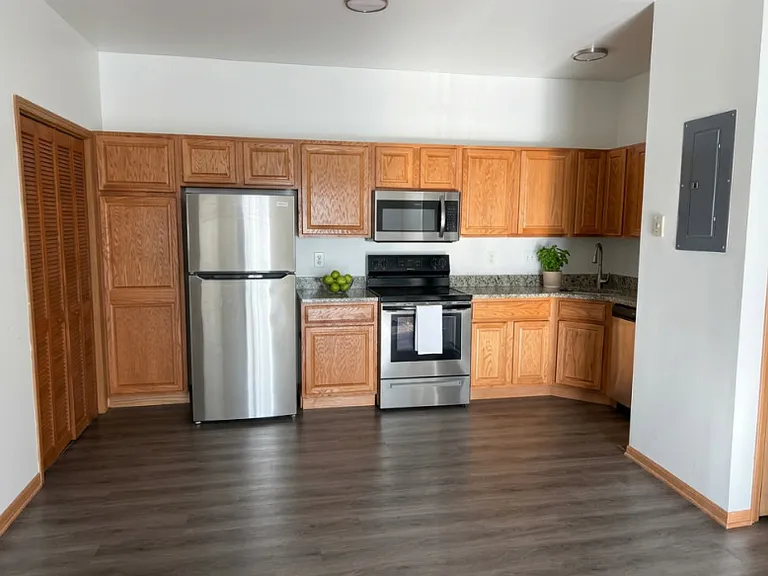 555 Strack St #202 — Photo 3