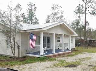 24 Entrekin Rd, Carriere, MS 39426