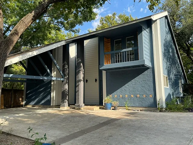 2 bed, 1152 sqft, $2,650 — Photo 1