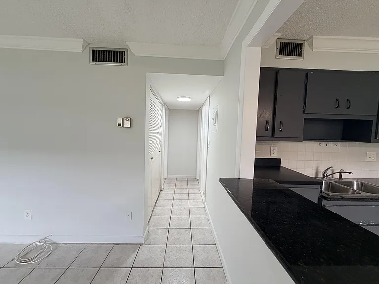 6191 SW 37th St #114 — Photo 9