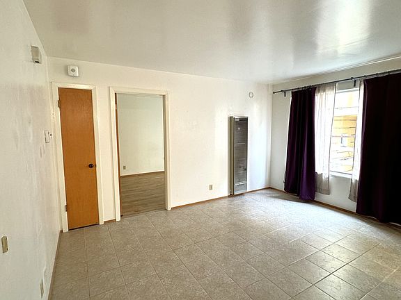 2nd image of 1231 16th Ave APT 2