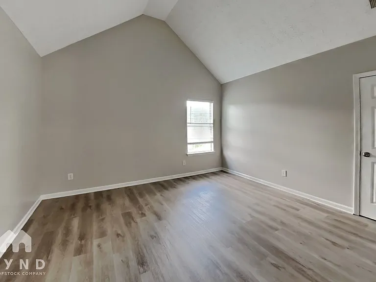1037 Saint Augustine Pkwy — Photo 15