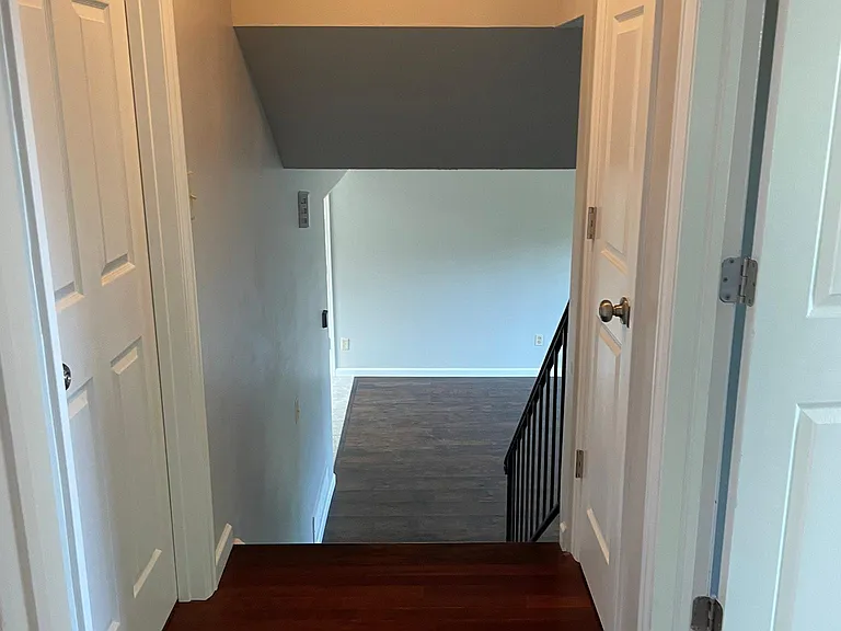 E Progress Cir S — Photo 18