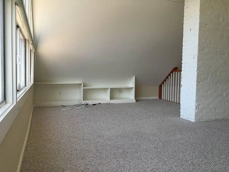909 Ashbury St #4 — Photo 11