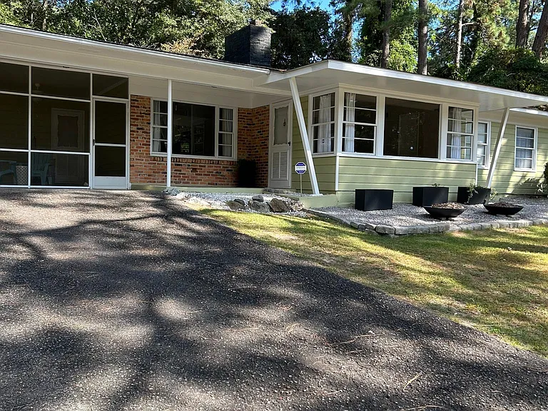 104 Pineland Ter SW — Photo 1