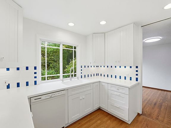 5th image of 5415 Ora St