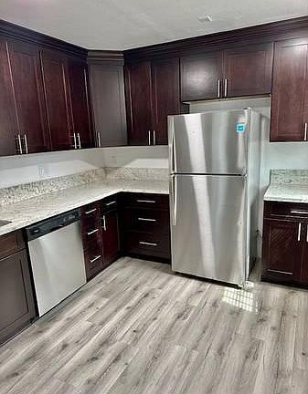 4th image of 145 E Avenue 44 #145