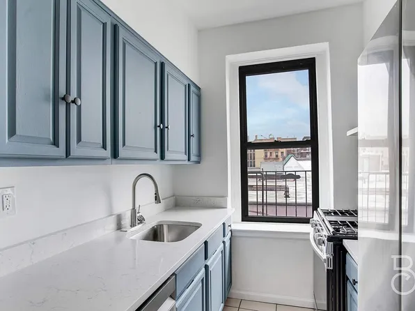 3716 83rd St APT 4E, Queens, NY 11372