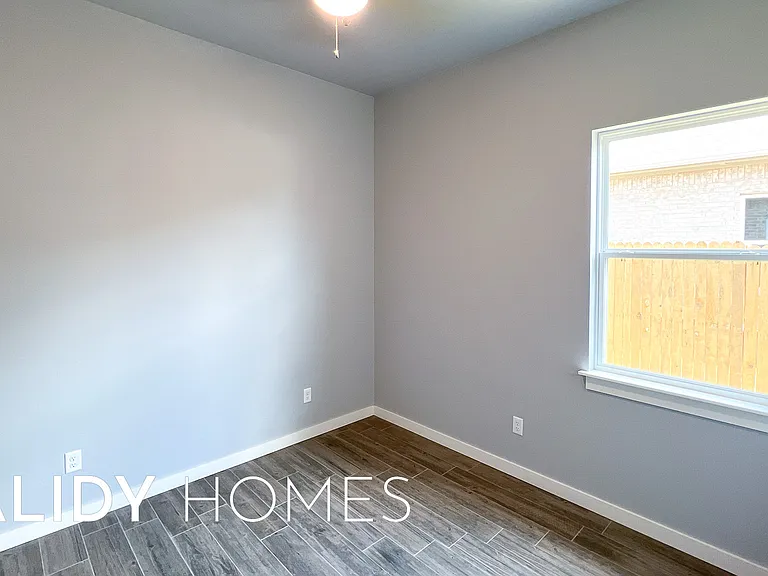 412 Remington Ave — Photo 25