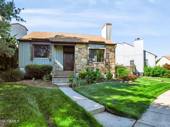 32 Emerald Lane, Old Bridge, NJ 08857