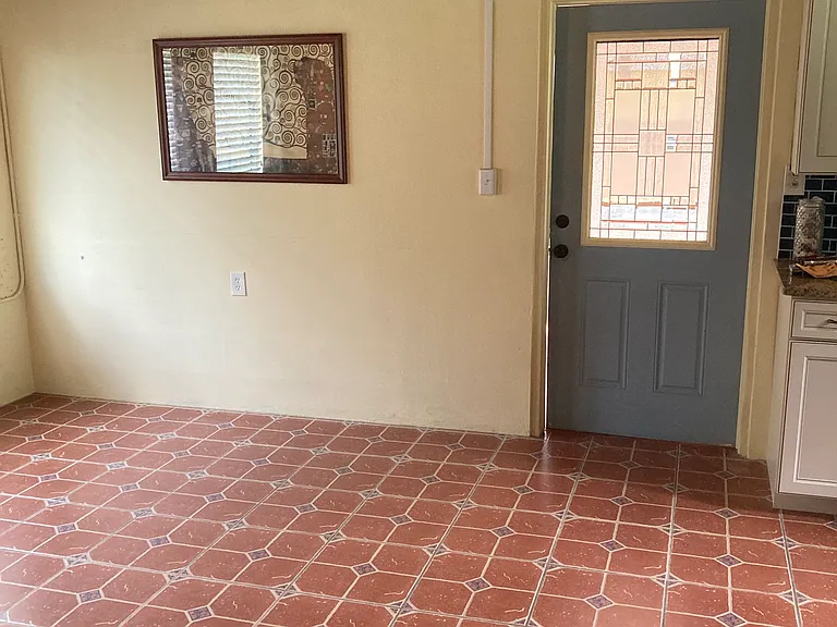 272 W Langsner St — Photo 6