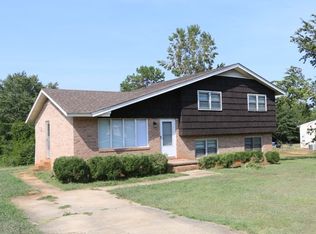 700 Friendship Rd, Seneca, SC 29678