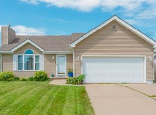 175 Southview Dr, Waukee, IA 50263