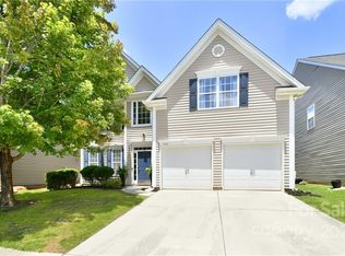 3307 Streamside Dr, Davidson, NC 28036