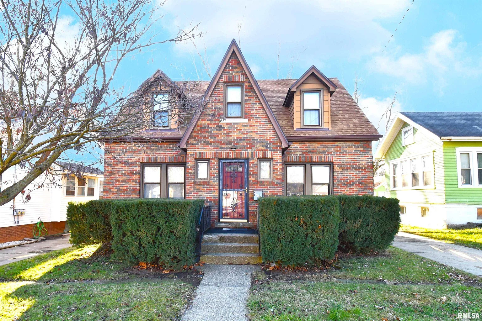 520 W Loucks Ave photo 1