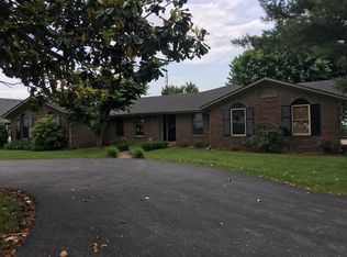 2507 Three Springs Rd, Bowling Green, KY 42104