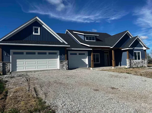564 Keltic Pines Blvd, Huntertown, IN 46748