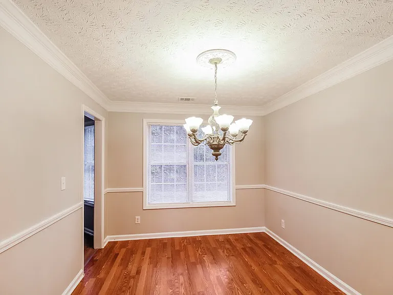 3392 Kittery Dr — Photo 7