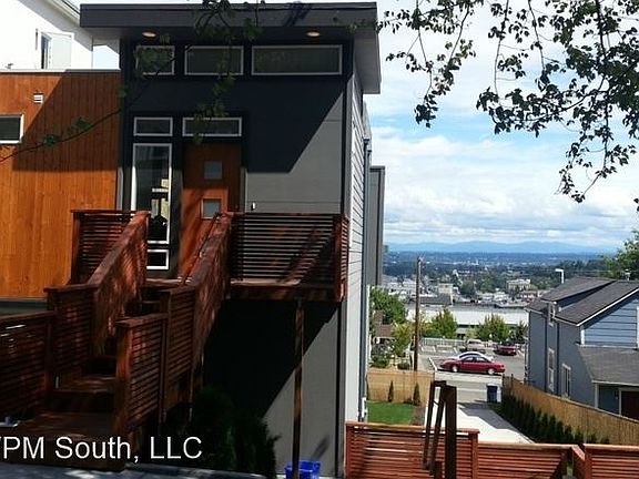3rd image of 2357 S Yakima Ave